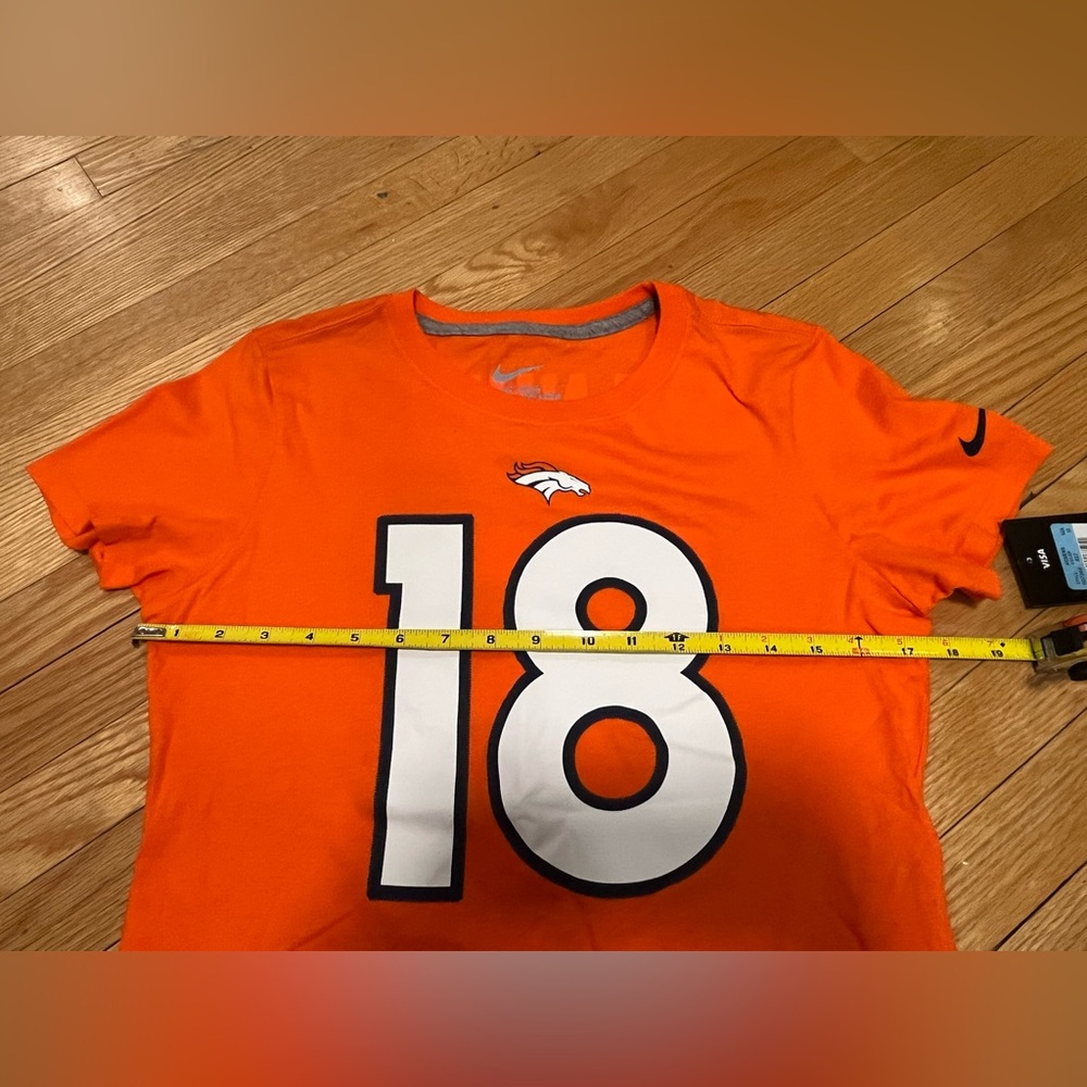 NWT - Nike NFL Denver Broncos, Peyton Manning, Women’s t-shirt, size M - Picture 7 of 8